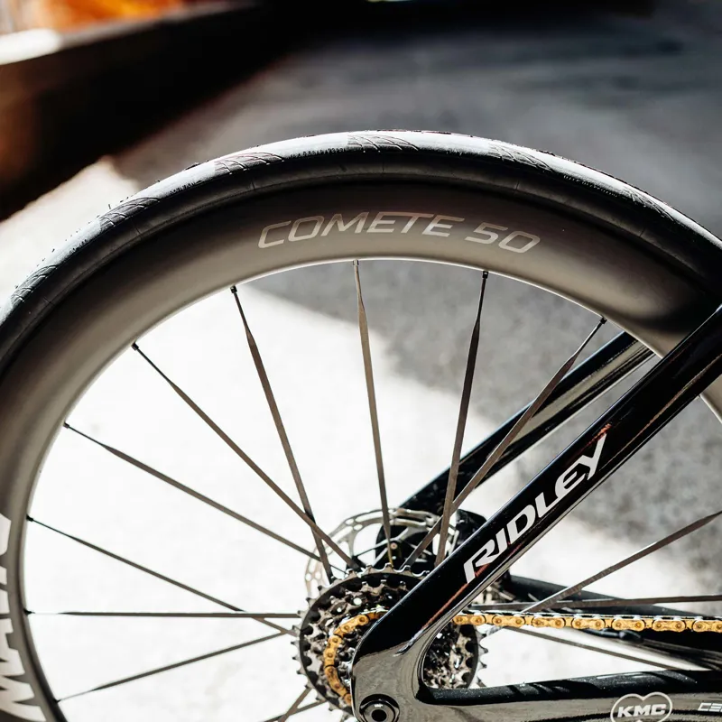 Mavic Comete 50 Ceramic Disc Centre Lock Rear Road Wheel-3