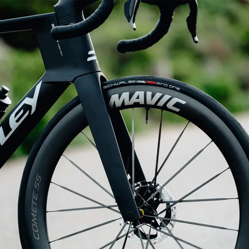 Mavic Comete 55 Ceramic Centre Lock Disc Front Road Wheel - Black-5