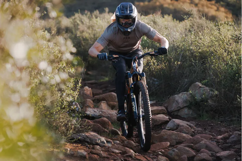 Fox 38 Factory GRIP X2 Tapered 29er KaboltX 110 44mm Fork - Black-4