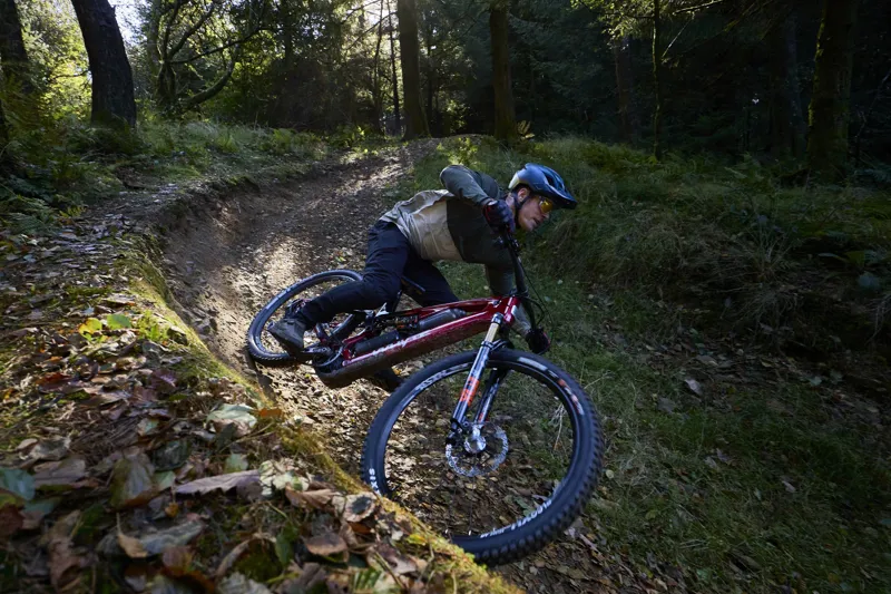 Whyte ELyte Evo Stag Works 2025 Electric Mountain Bike - Ruby Red/Black-13