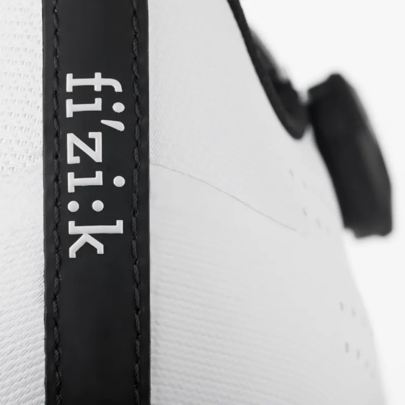 Fizik R4 Tempo Overcurve Wide Road Shoes - White/Black-5