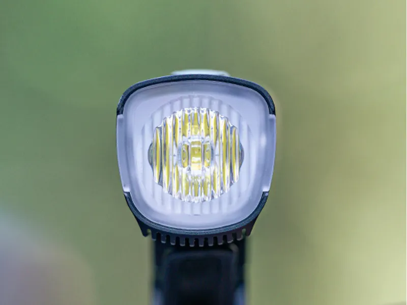 Ravemen K1000 USB Rechargeable AI Nighttime Front Light - 1000 Lumens-4