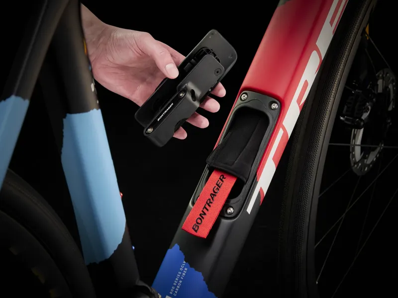 Trek Domane SLR 7 Gen 4 2025 Carbon Endurance Road Bike - Trek Black-4