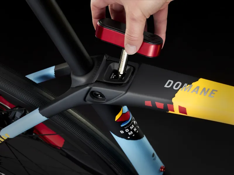 Trek Domane SLR 7 Gen 4 2025 Carbon Endurance Road Bike - Trek Black-8