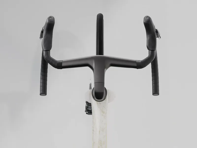 Trek Madone SLR 7 Gen 8 2026 Carbon Aero Road Bike - Era White-2