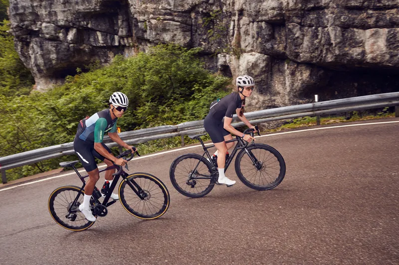 Fulcrum Sharq Carbon Tubeless Ready Disc Brake Road Wheelset-3