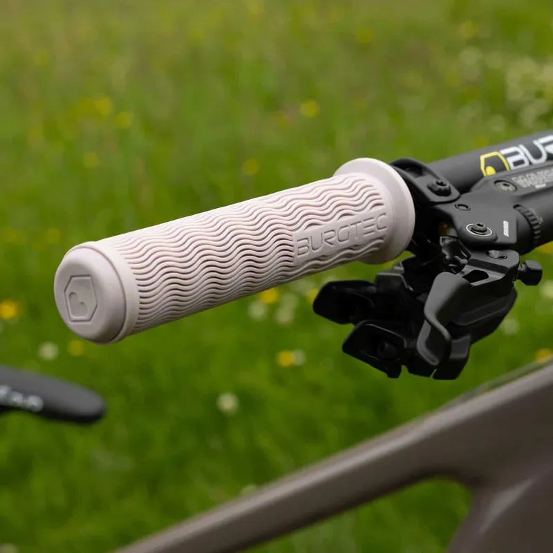The Bartender Pro Vero Sandler Signature Grip - Pixie Dust-4