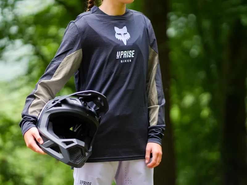 Fox Defend Uprise Women's Long Sleeve MTB Jersey - Park Black-5