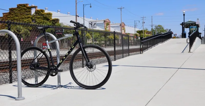 Marin Presidio 3 Hybrid Bike - Satin Black-7