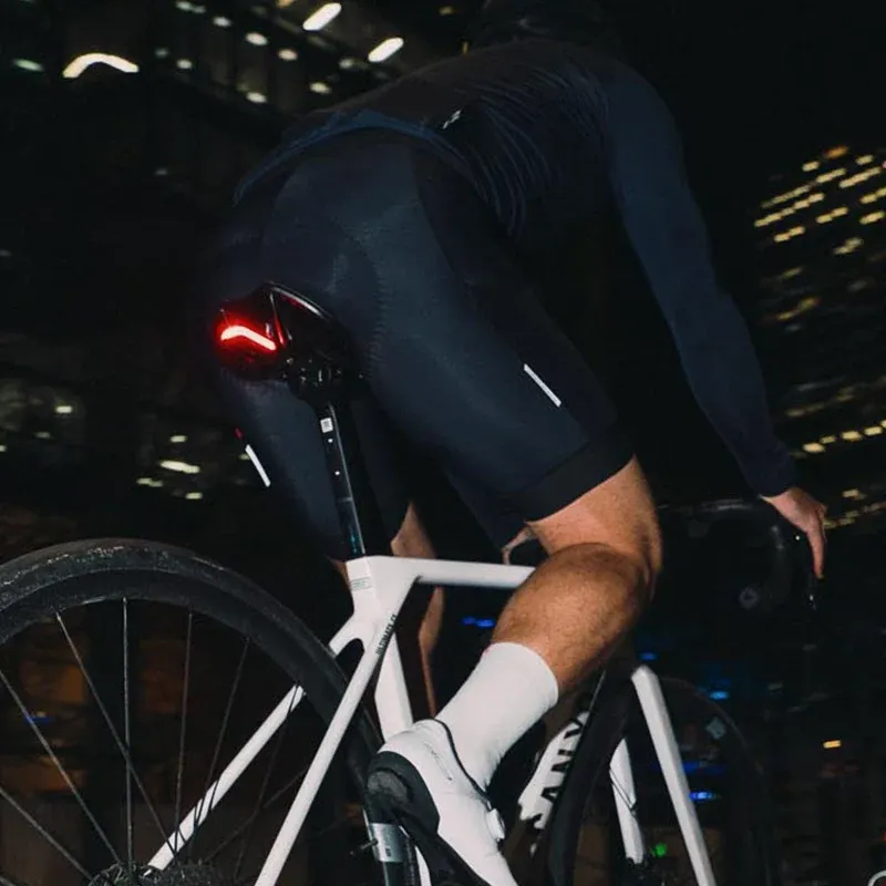 Ravemen CL100 USB 100 Lumen Seatpost/Rail Mount Rear Light - Black-4