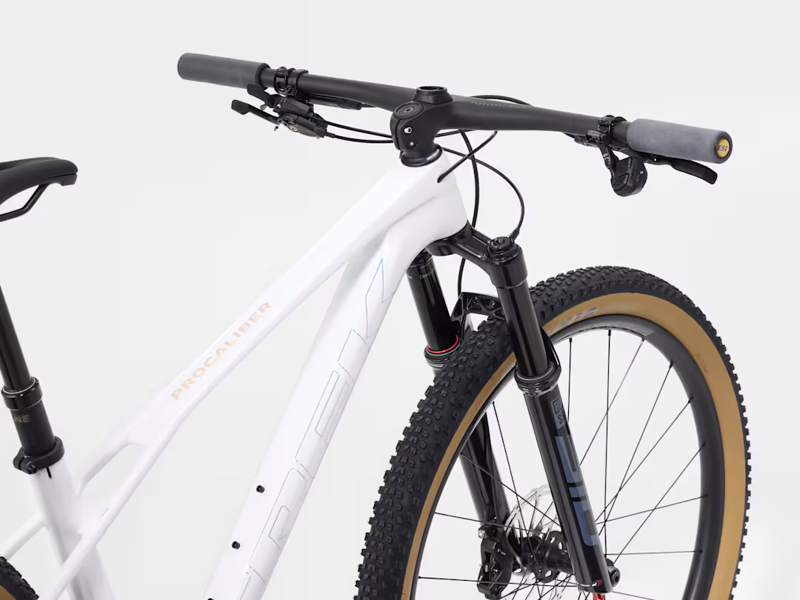 Trek Procaliber 9.7 29er 2027 Hardtail Mountain Bike - Crystal White-2