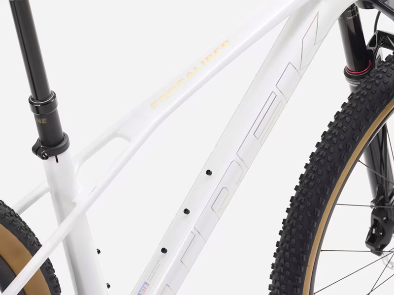 Trek Procaliber 9.7 29er 2027 Hardtail Mountain Bike - Crystal White-4