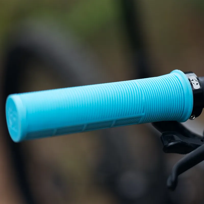 Oxford Driver Lock-On MTB Grips - Turquoise-4