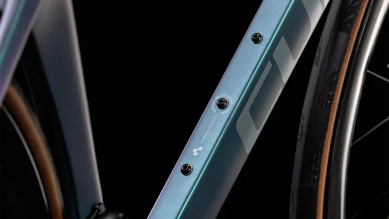 Cube Agree C62 Pro 2025 Carbon Road Bike - Polarlight/Aquagreen-3