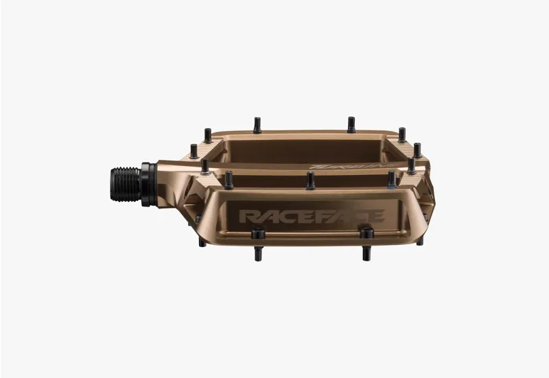 Race Face Turbine Flat MTB Pedals - Kash Money Gold-3