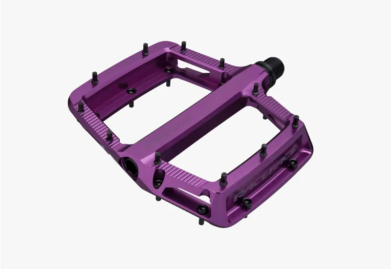 Race Face Turbine MTB Pedals - Purple