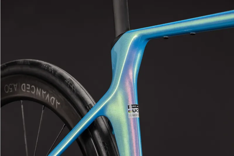 Cube Agree C:62 Pro 2027 Carbon Road Bike - Dream/Black-6