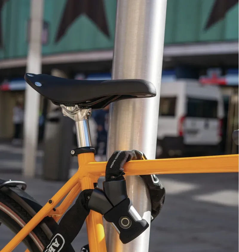 Abus Yardo 7807F Fingerprint Chain Lock - 110cm - Black-2