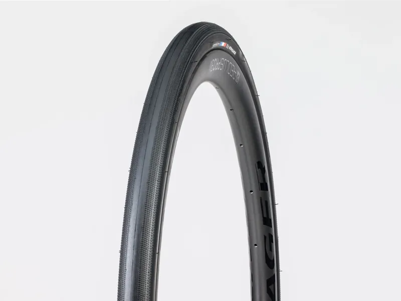 Bontrager R2 Hard-Case Lite Road Tyre - 700x32c - Black