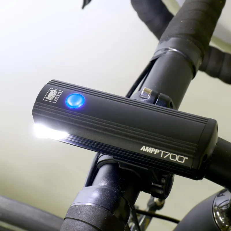 Cateye Ampp 1700 Lumens Rechargeable Front Light-1