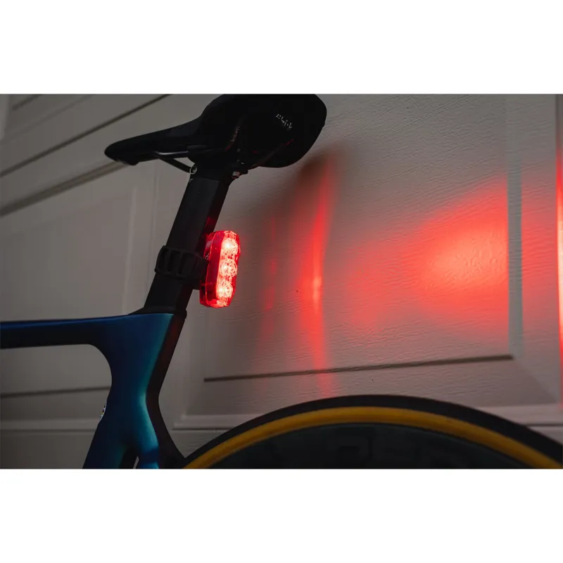 CatEye Viz 450 USB-C Rear Bike Light - Red-3