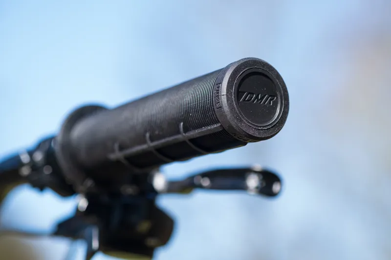 DMR Gridlock Grip 29mm MTB Grips - Black-7