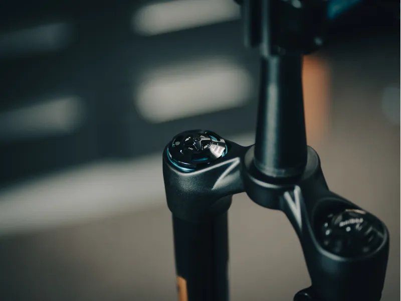 Fox Podium Factory 29 Grip X2 20TA110 Tapered MTB Fork - 44mm-7