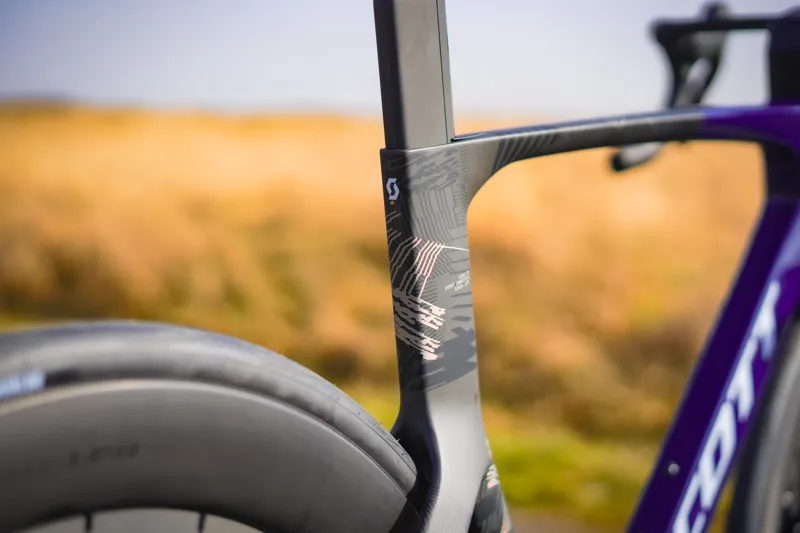 Scott Item Foil RC Team 2026 Carbon Aero Road Bike - Grape Purple/Black-12