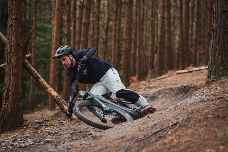 Specialized Levo 4 Pro Evo 2027 Electric MTB - Satin Carbon/Dolomite-9