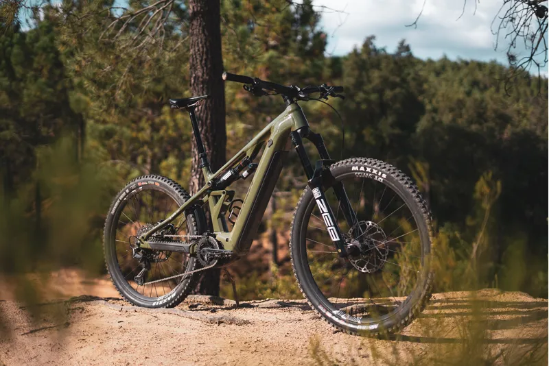 Merida eOne-Eighty 900 2025 Electric Full Suspension MTB - Anaconda Green-1