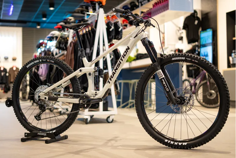 Transition Sentinel Alloy Deore 2025 Full Suspension MTB - White-1