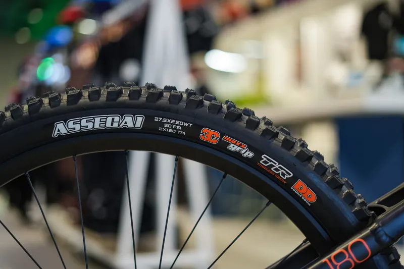 Whyte E-180 RSX 29er/27.5 2025 Electric Mountain Bike - Orange/Black-5