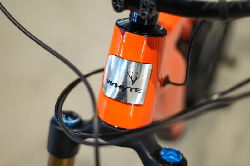 Whyte E-180 RSX 29er/27.5 2025 Electric Mountain Bike - Orange/Black-9