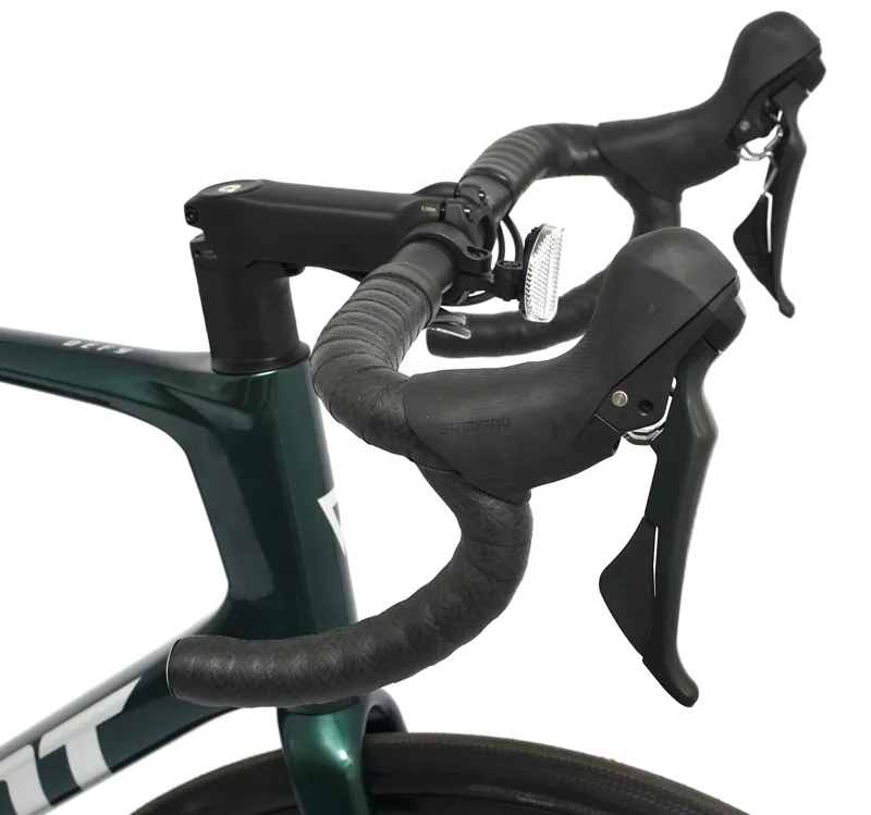 Nearly New Giant Defy Advanced 3 2024 Carbon Endurance Road Bike - Large - Kelp Forest-4