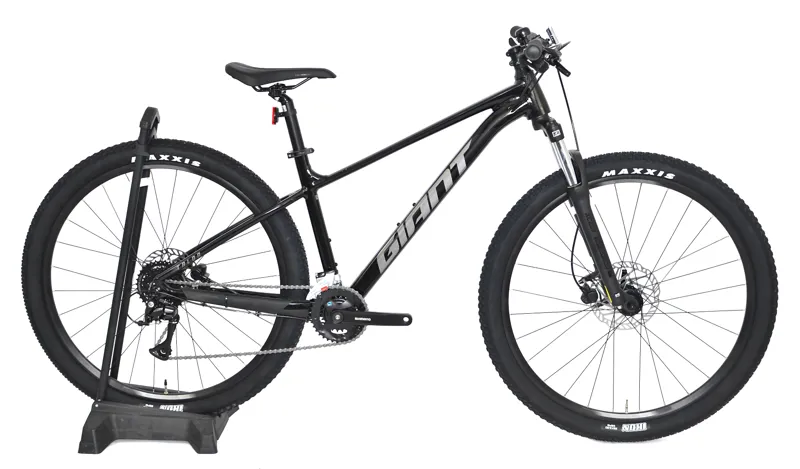 Nearly New Giant Talon 3 29er 2025 Hardtail Mountain Bike - Medium - Panther