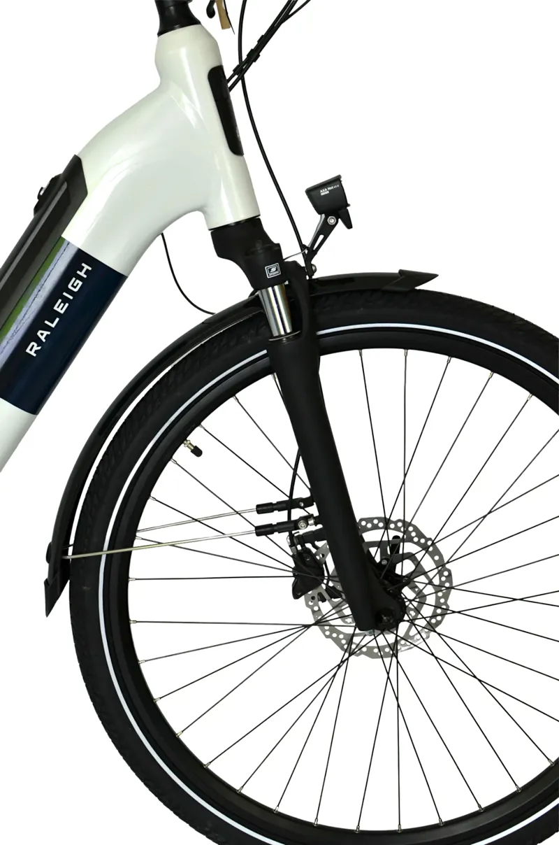 Nearly New Raleigh Motus Hub Low Step 2026 Electric Hybrid Bike - 51 cm - Sparkling White-4