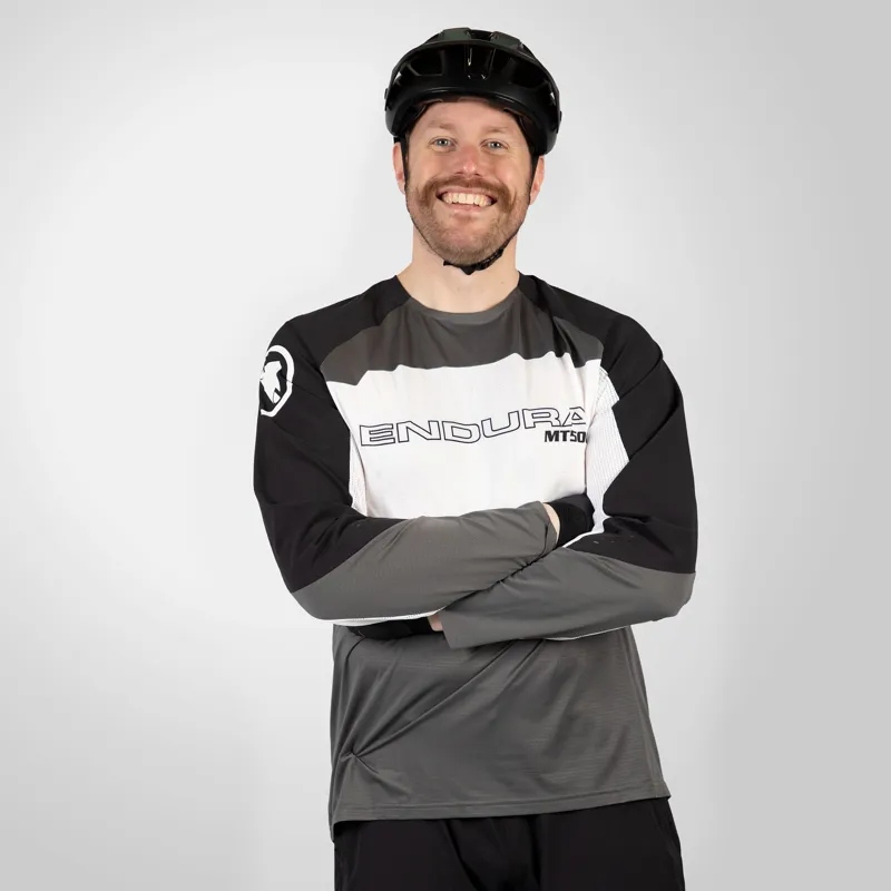 Endura MT500 Burner Lite Men's Long Sleeve Jersey - Black-2