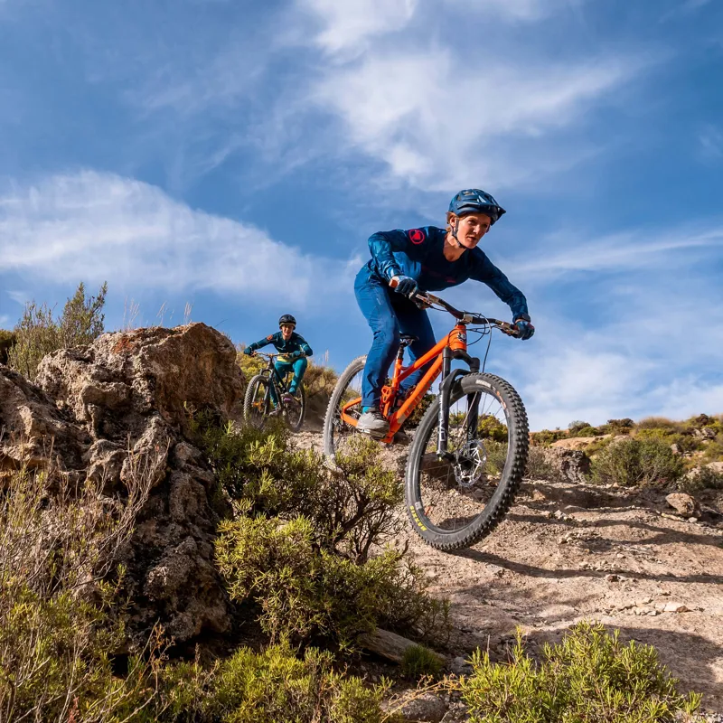 Endura MT500 Burner Lite Women's Pant - Blueberry-4