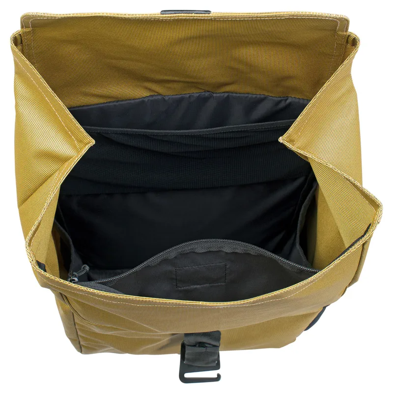 Evoc Duffle 26 Litre Backpack - Curry/Black-6