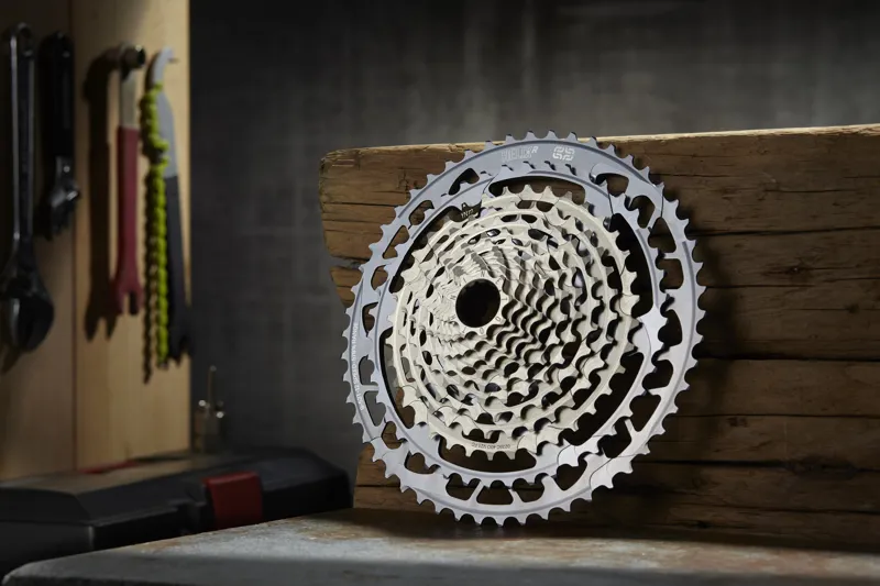 E-Thirteen Helix Race 12 Speed Cassette - 9-52T - Grey-3