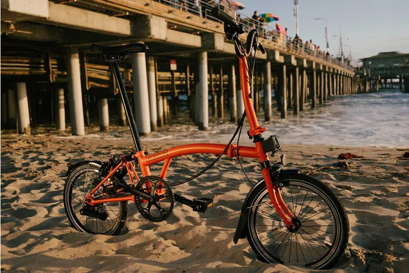 Brompton H6L High Bar C Line Explore 2025 Folding Bike - Sunset Orange-7