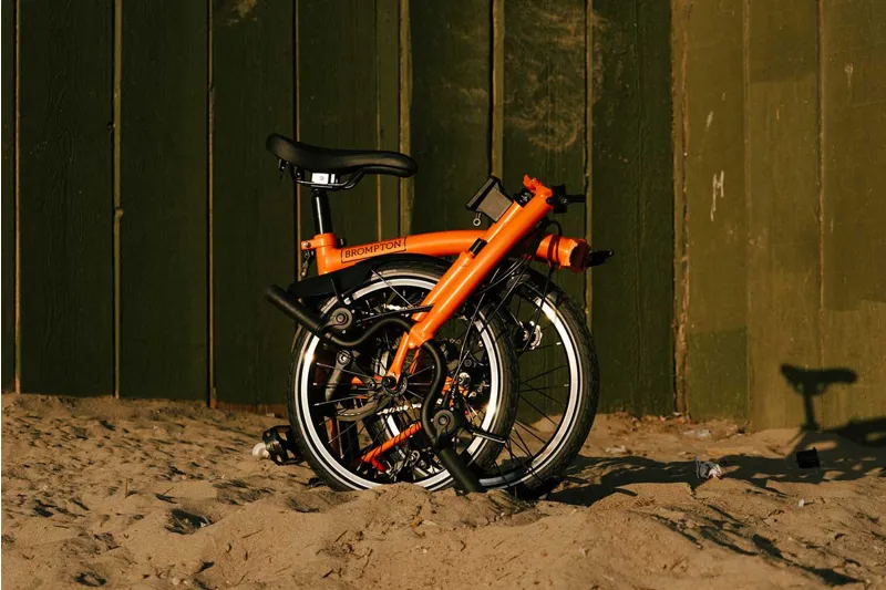 Brompton H6L High Bar C Line Explore 2025 Folding Bike - Sunset Orange-8