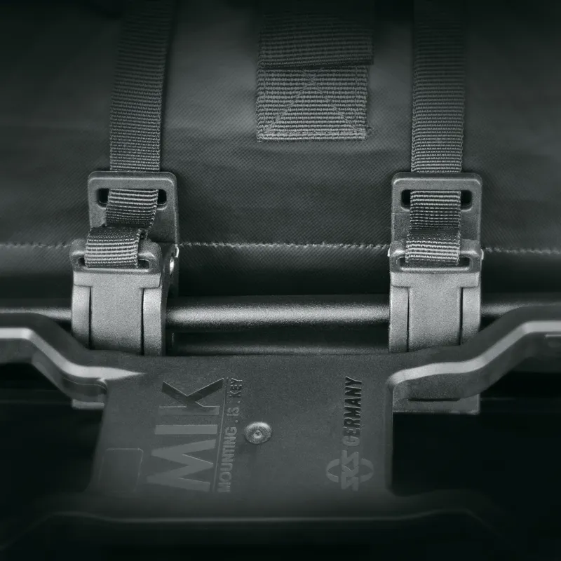 SKS Infinity Urban Side Bag - 20 Litre - Black-4