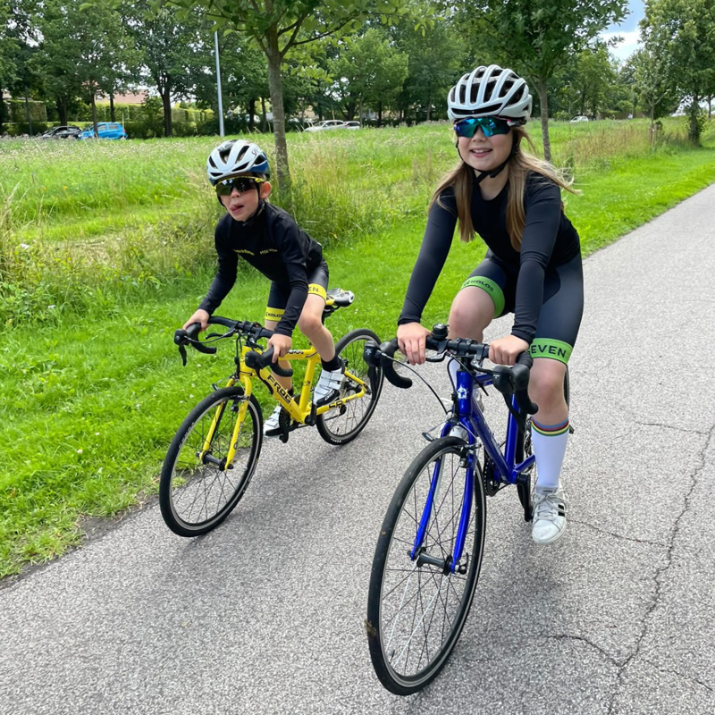 Frog Road 70 26w 2025 Junior Road Bike - Electric Blue-1