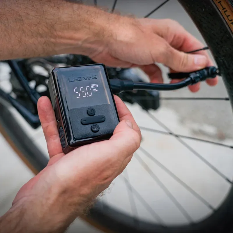 Lezyne E Drive Electric Bike Pump-6