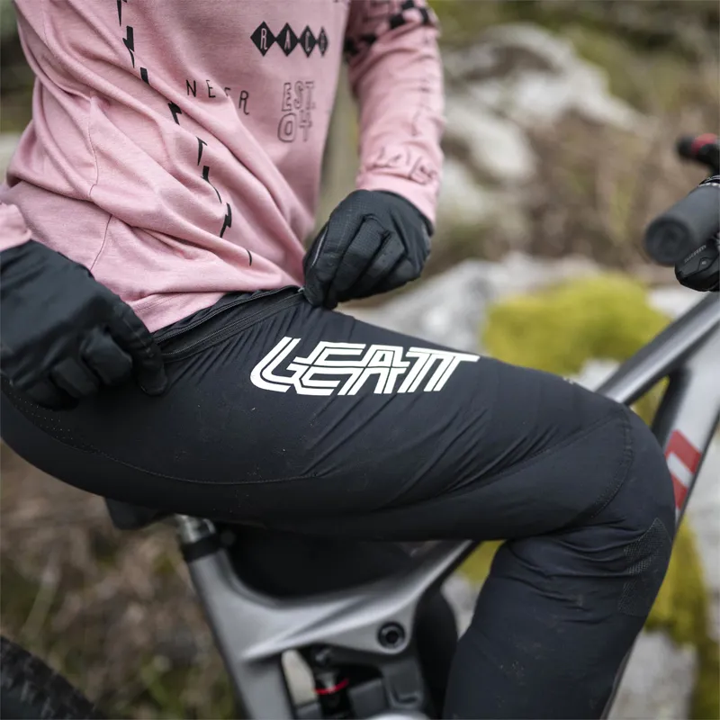 Leatt Gravity 3.0 Women's MTB Pants - Race Black-5
