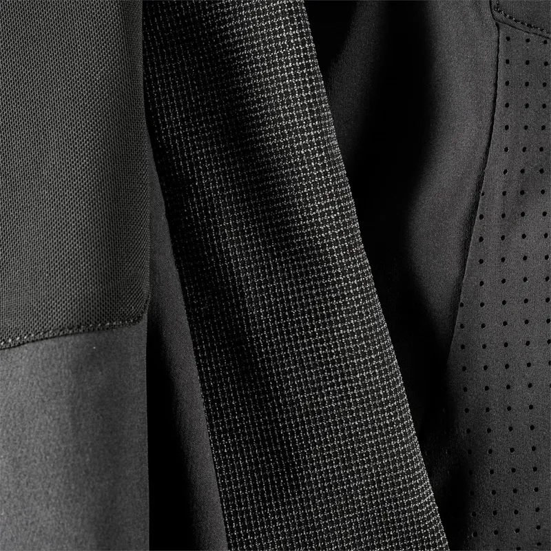 Leatt Gravity 4.0 Waterproof MTB Pants - Ghost Black-2