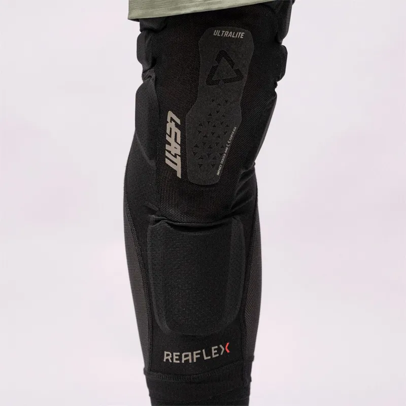 Leatt ReaFlex UltraLite EXT Knee Protectors - Black-1