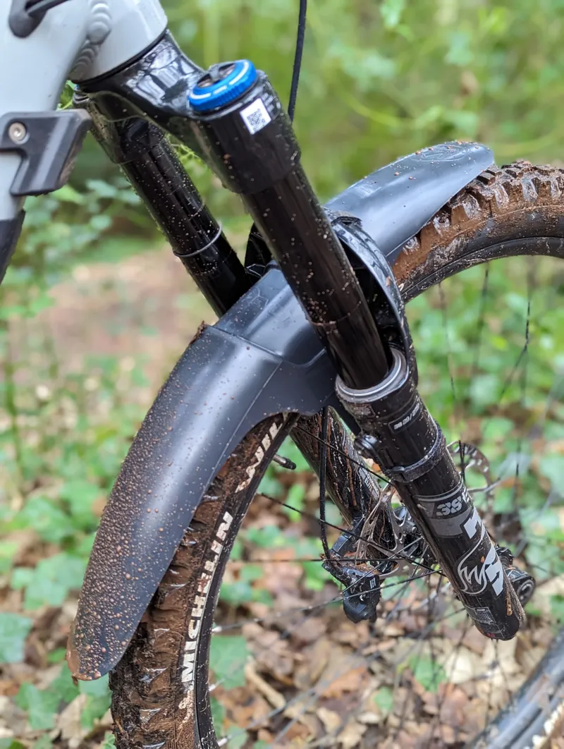 Mudhugger EVO Ziptie Fitting Front Mudguarg - Long-10