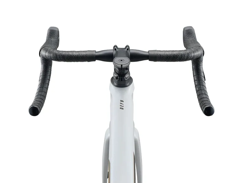 Giant Defy Advanced Pro 1 2026 Carbon Road Bike - White/Iris-7